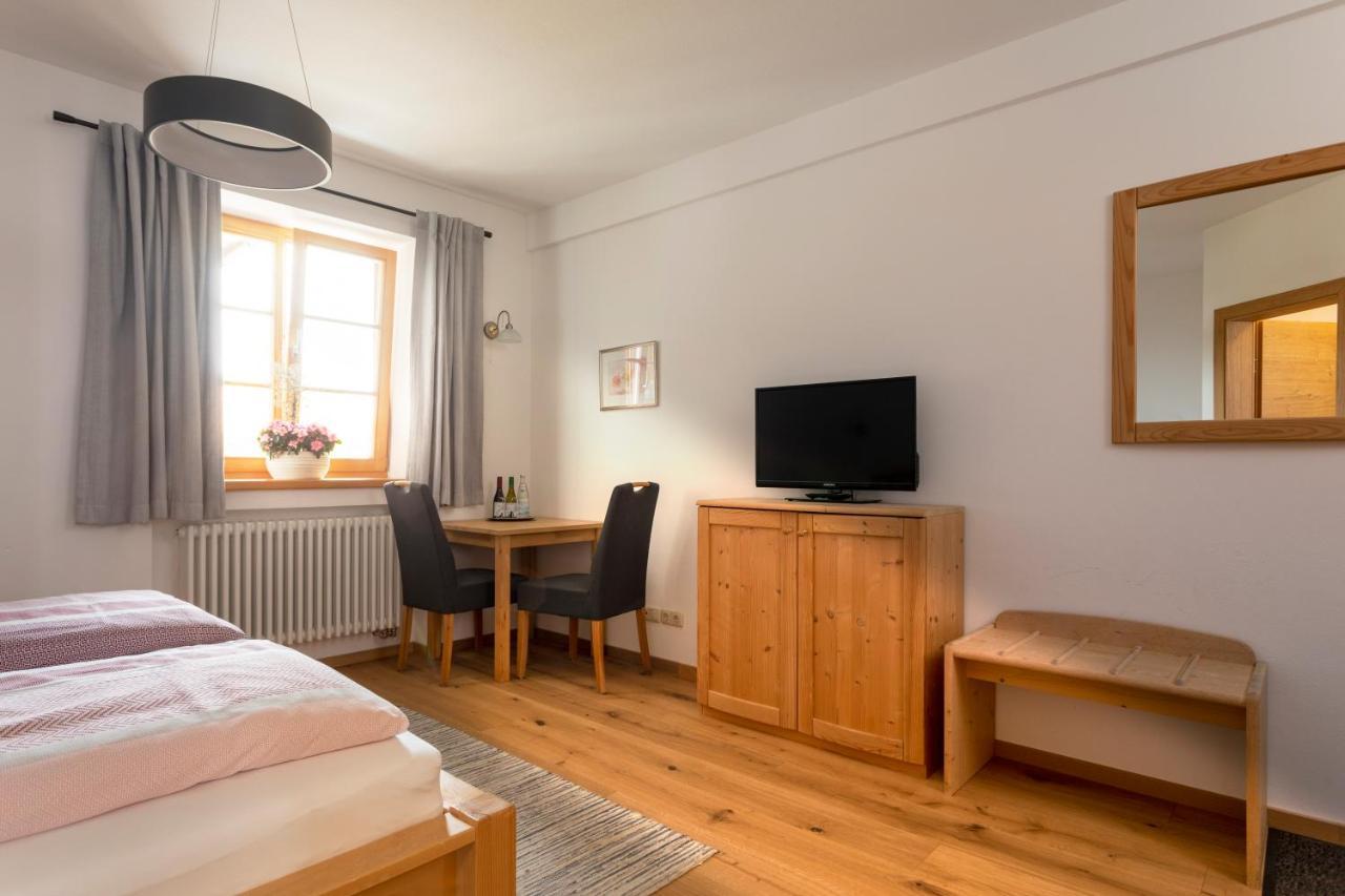 Pension Bernhardhof Otterfing Extérieur photo