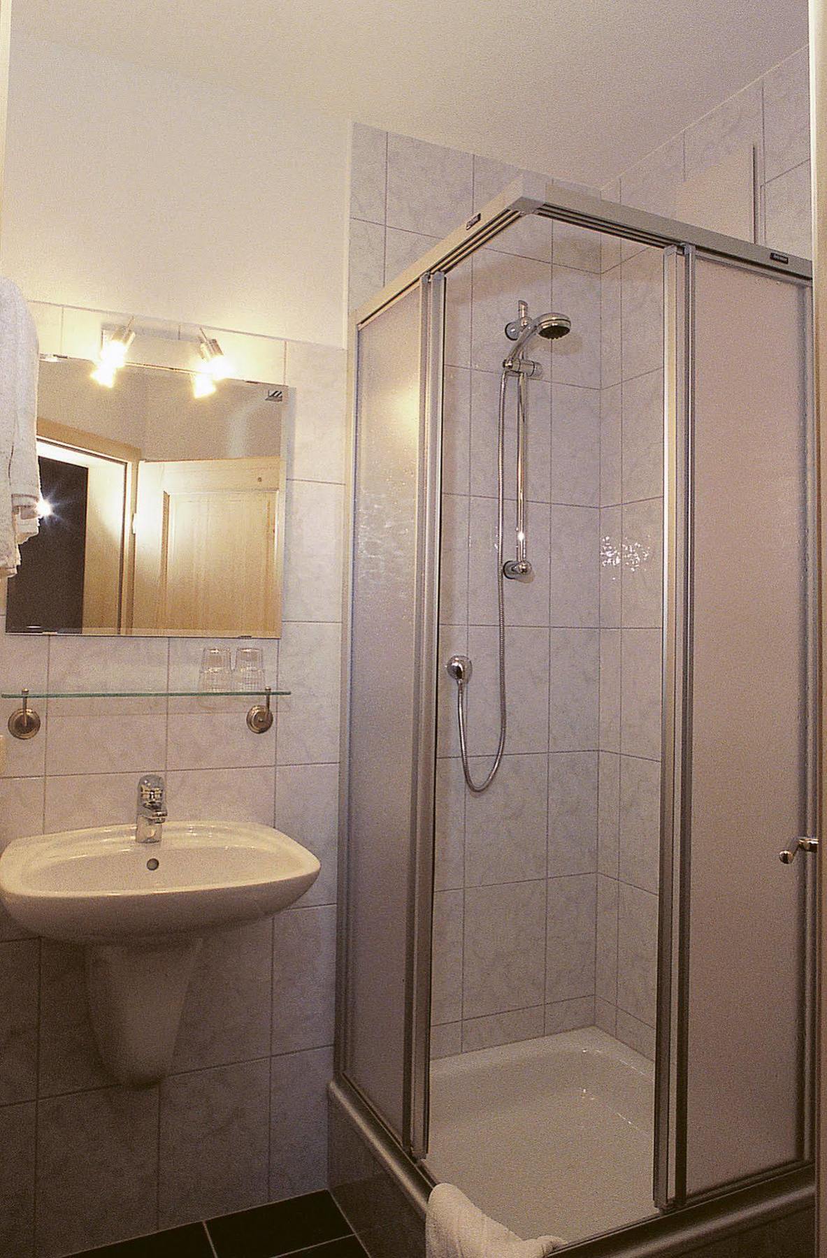 Pension Bernhardhof Otterfing Extérieur photo
