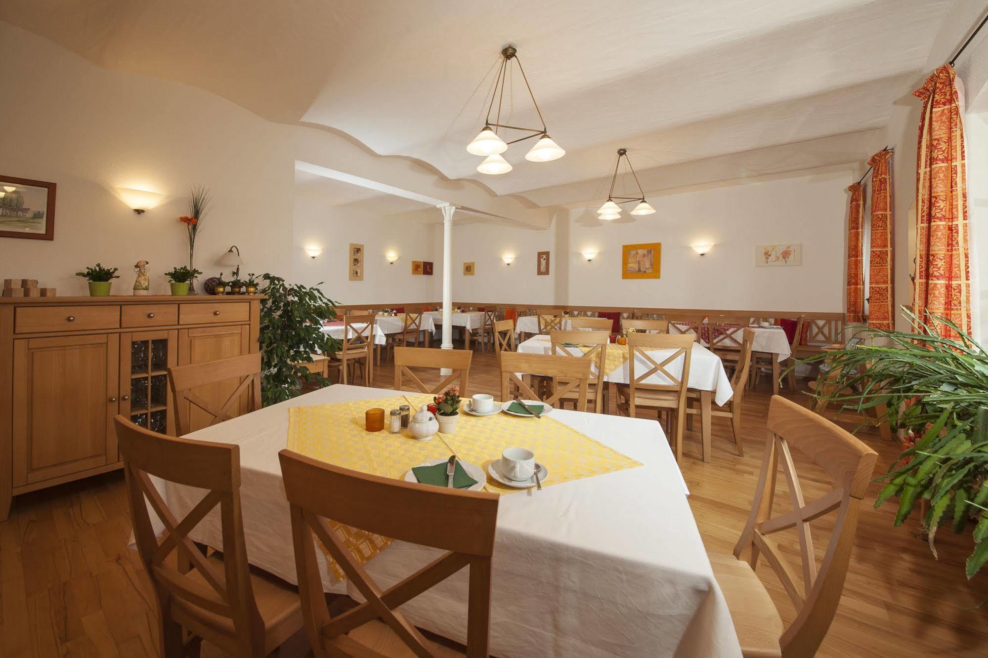 Pension Bernhardhof Otterfing Extérieur photo